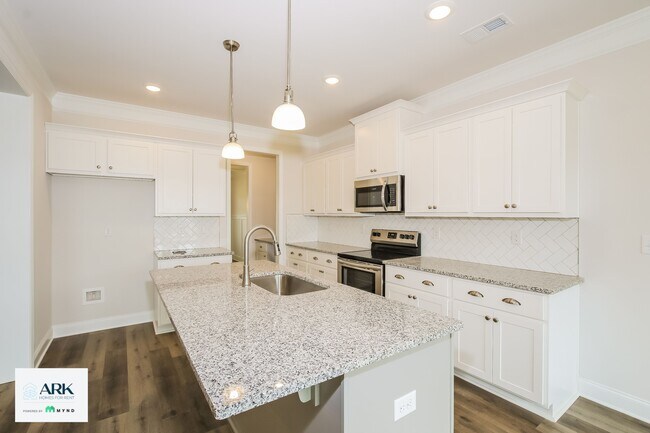 Foto del edificio - 6059 Bakerville Ln