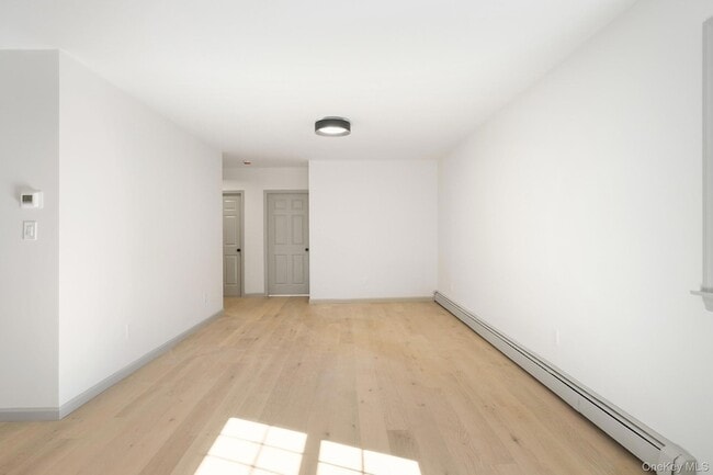 Building Photo - 7 N Dearman St