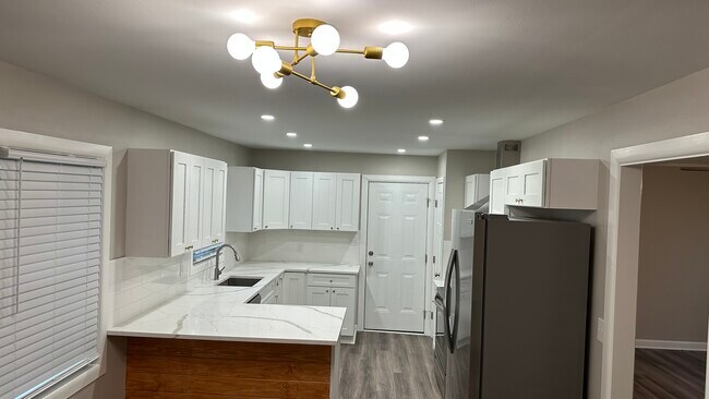 Foto del edificio - 2632 Sheryl Ln