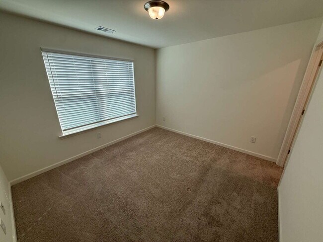 Foto del edificio - Gated 1,952 Sq Ft Two-Story Home Built 2021 | The Cascades | SW Atlanta