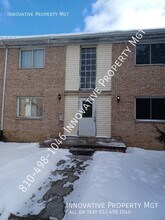 Building Photo - 6009 Holiday Gardens Dr