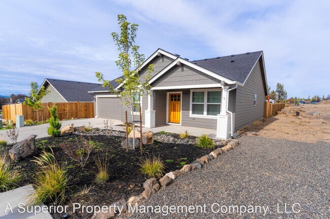 Foto del edificio - 3 br, 2 bath House - 3279 NW Cedar Ave