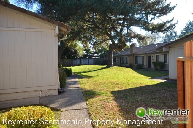 Foto del edificio - 3 br, 2 bath House - 5508 Fair Oaks Blvd.