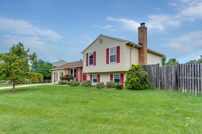 Frente - 5471 Braddock Ridge Dr