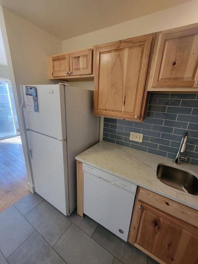 Photo - 3597 Nottingham Ct Apartment