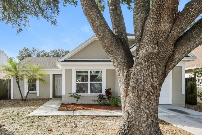 Building Photo - 318 Regal Park Dr