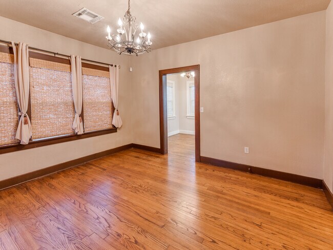 Foto del edificio - 2605 NW 24th St