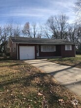 Building Photo - 2060 S Wedgewood Ave