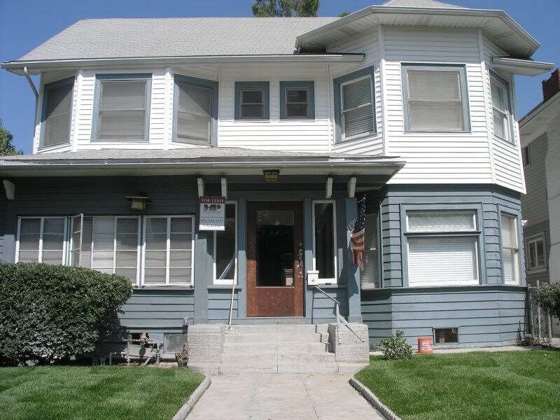 Primary Photo - 1195 W 28th St
