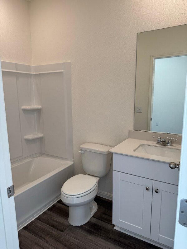 Building Photo - 207 Fox Hvn Rd