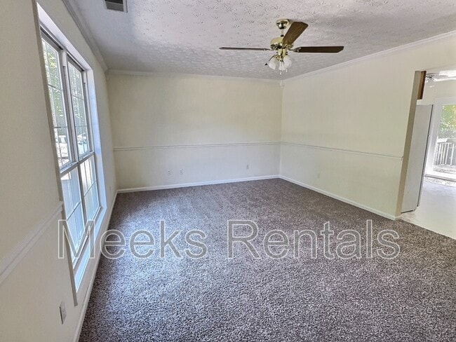 Building Photo - 110 Botley Ln