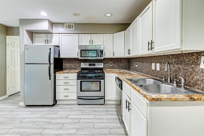 Foto del edificio - 1529 Wirt Rd