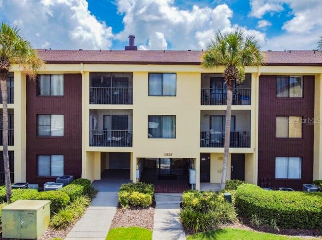 Foto del edificio - 13602 S Village Dr