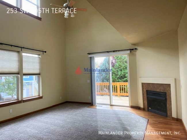 Photo - Lovely Corner Lot with Open Floor Plan, High Ceilings, Gourmet Kitchen. House