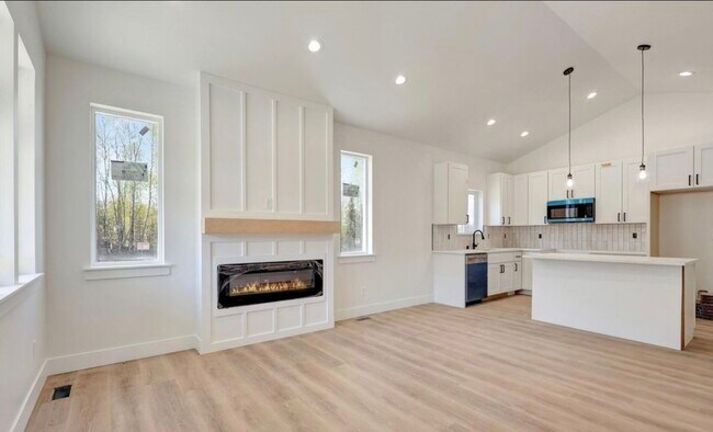 Foto del edificio - 2631 N Prospect Dr