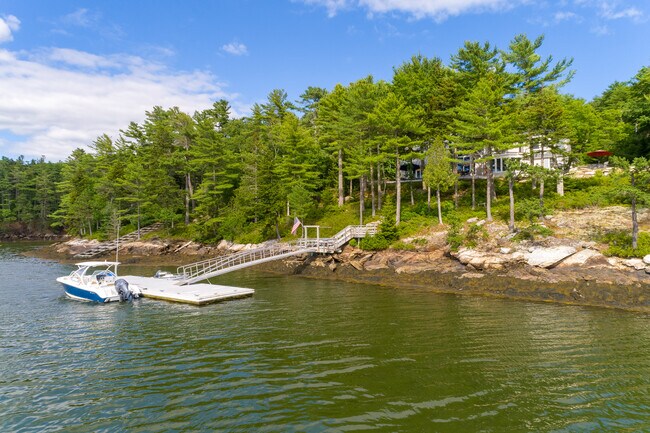 Building Photo - 93 Abbot Cove Rd