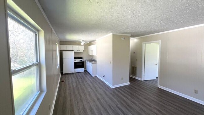 Photo - East Nashville! Dead end, low traffic. Wil... House