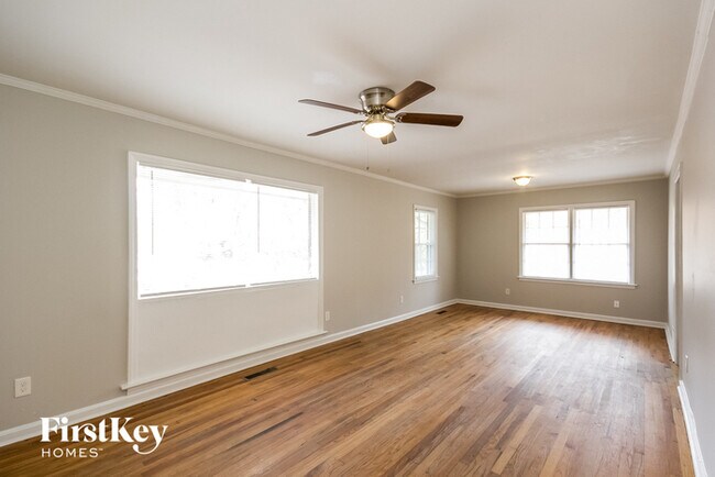 Foto del edificio - 1900 Calloway Dr NW