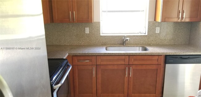 Building Photo - 9249 SW 183rd Terrace
