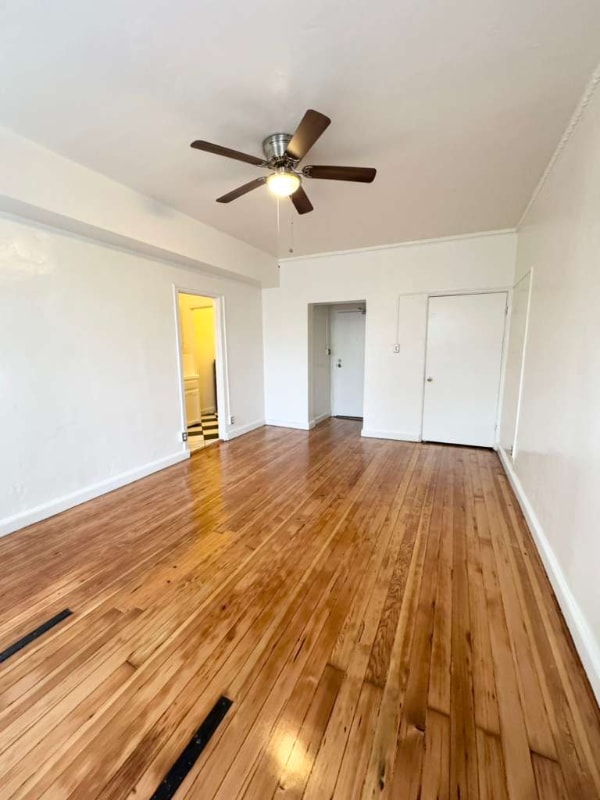 Photo - 901 S Kingsley Dr Apartment