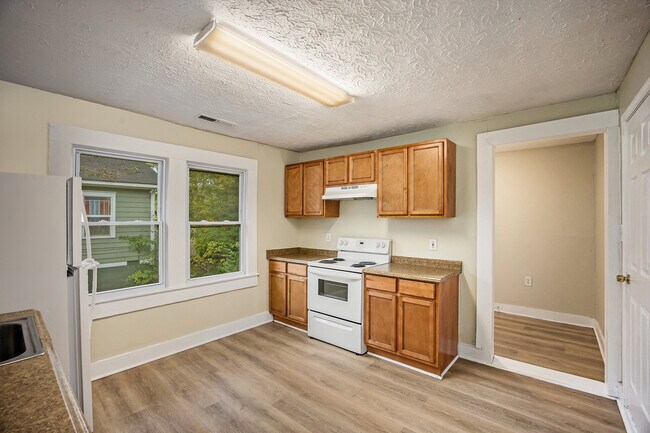 Foto del edificio - 1162 Sims St SW