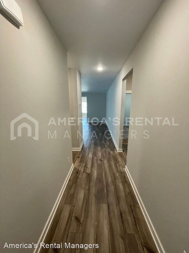 Building Photo - 3 br, 2 bath House - 2133 Ellsworth Loop Road