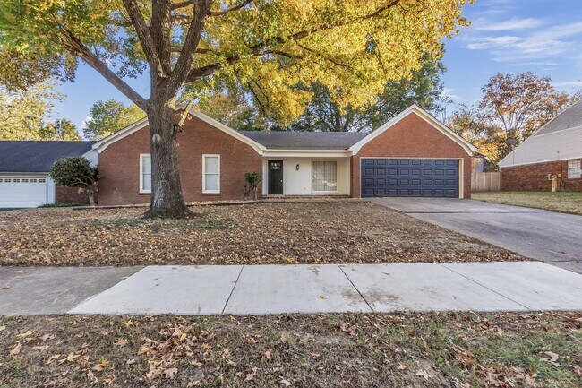 Foto del edificio - 8439 River Glen Dr