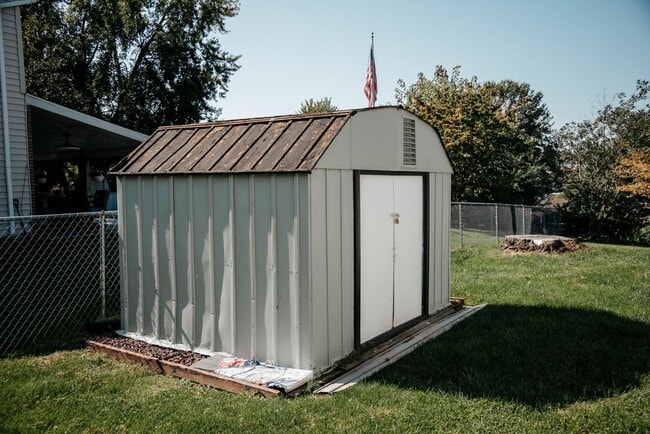 Foto del edificio - 506 Circle Dr