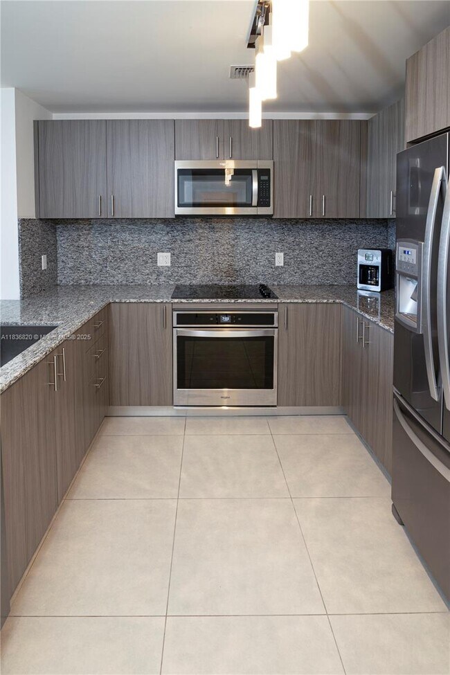 Foto del edificio - 5350 NW 84th Ave