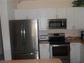 Building Photo - 9621 Spanish Moss Way