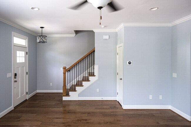 Foto del edificio - 3 Bedroom, 2.5 Bath in Prime Location! Law...