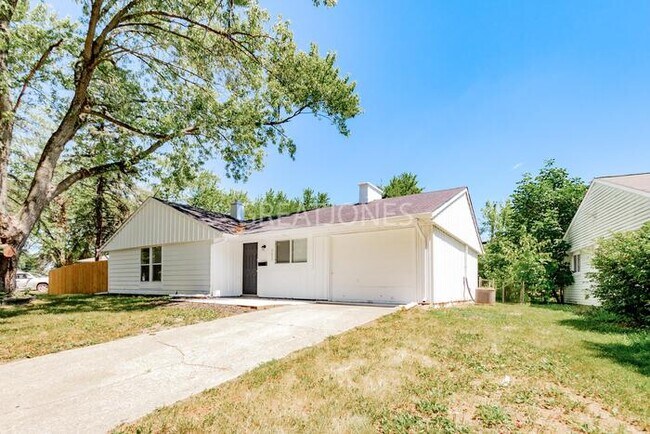 Building Photo - 3655 Celtic Dr