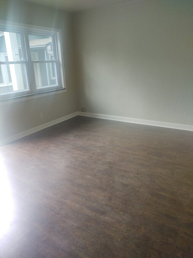 Foto del edificio - 633 4th St