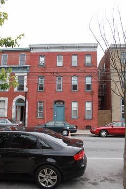 Primary Photo - 442 E King St