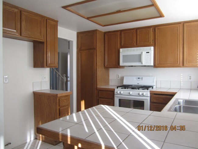 Building Photo - 24301 Mount Russell Dr