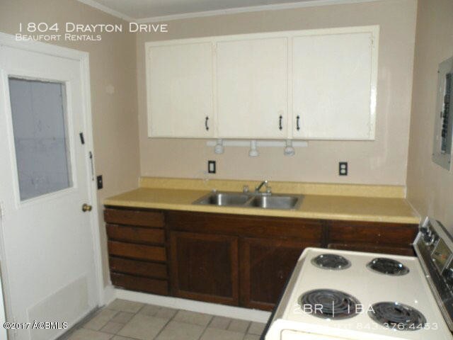 Building Photo - 1804 Drayton Drive