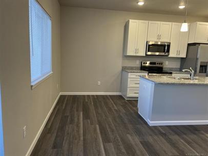 Building Photo - 1405 Richard Martin Dr