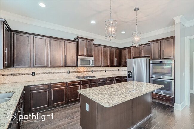 Building Photo - 1801 Schofield Drive