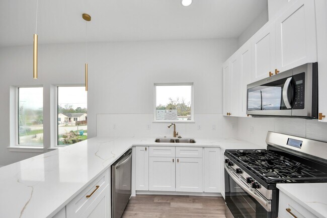 Foto del edificio - 8114 Double