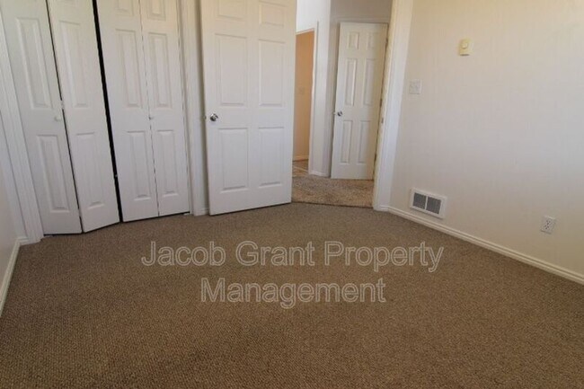 Building Photo - 2510 Pumice Dr