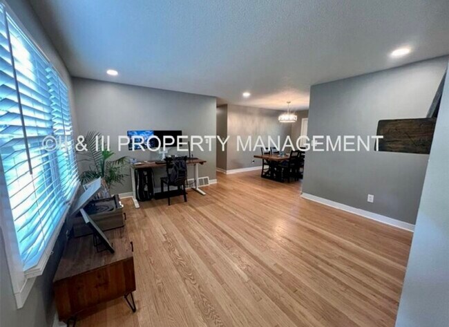 Foto del edificio - 10328 Beverly Dr