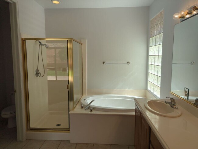 Foto del edificio - Beautiful 4 Bedroom Home in Coral Canyon