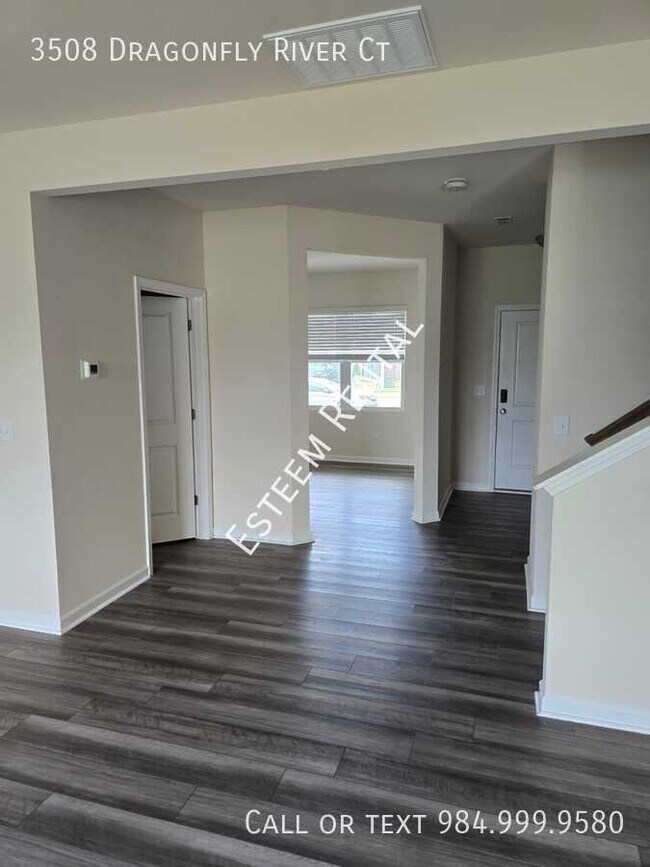 Foto del edificio - 3508 Dragonfly River Ct