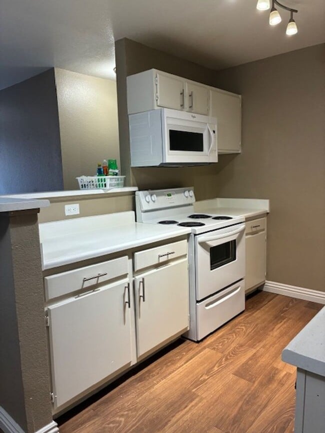 Interior Photo - Mandalay Bay Apartments