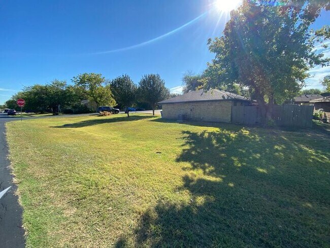 Building Photo - Sachse Duplex for rent