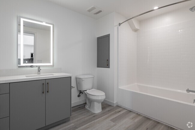 2BR, 2BA - 1,232SF - B1 Loft - Bathroom 1 - Aurum