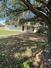 Building Photo - 105 Faye Dr