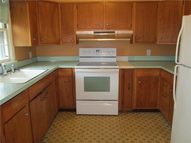 Building Photo - 37 Seaview Ave