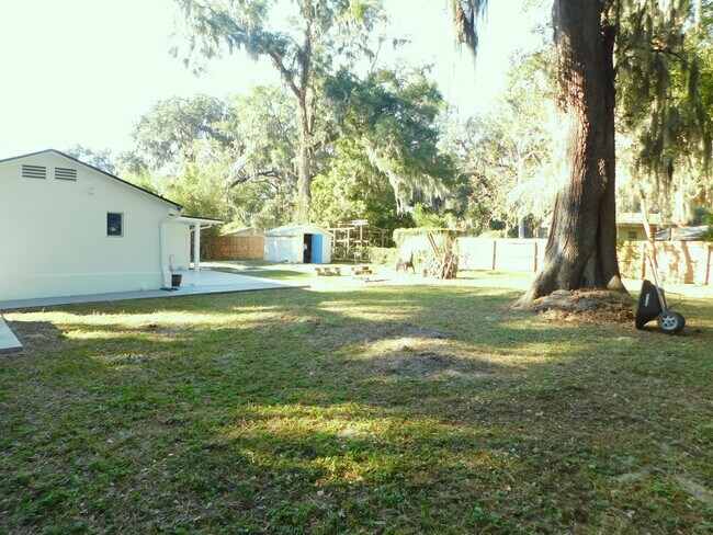 Foto del edificio - Beautifully Remodeled South side Cottage N...