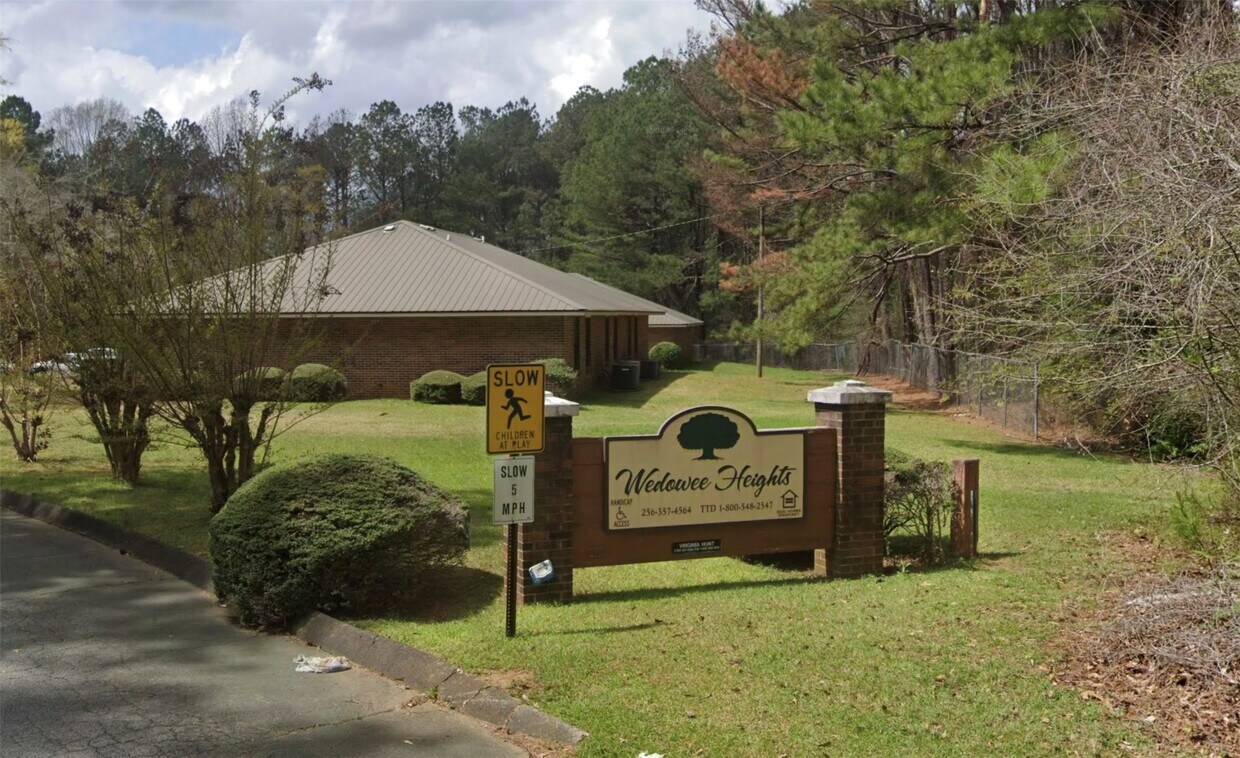 Foto del edificio - 125 Robin Rd